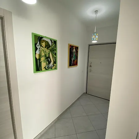 Interno C アパート *